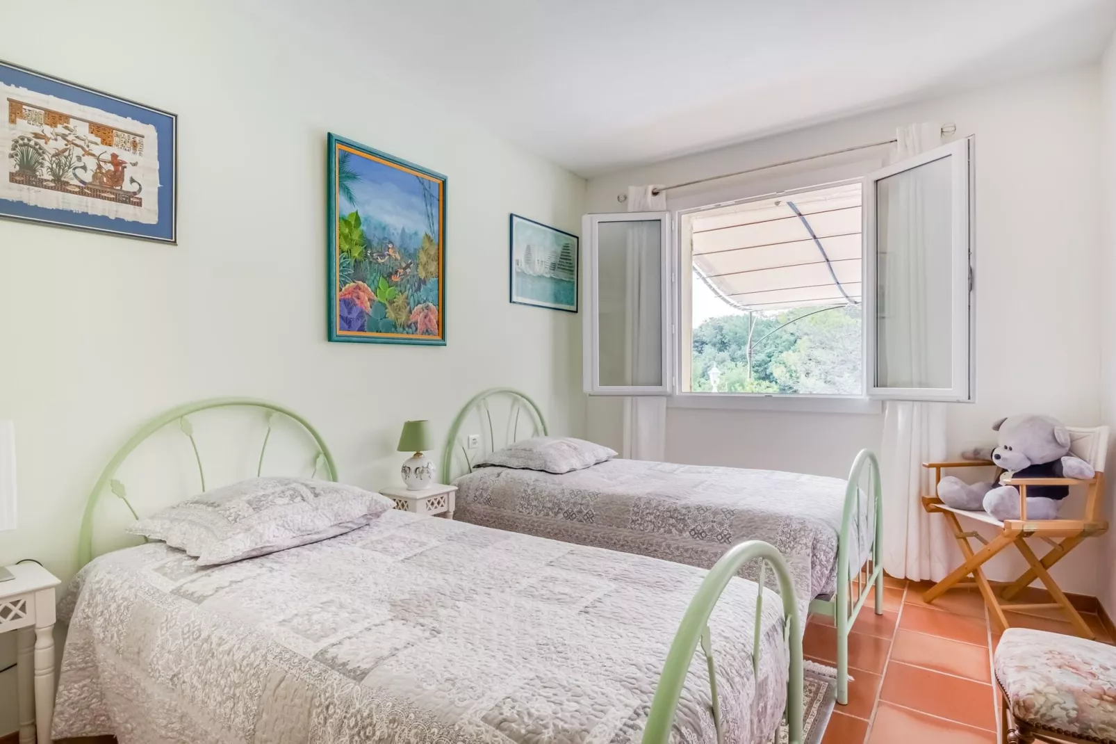Maison avec piscine-Bedroom