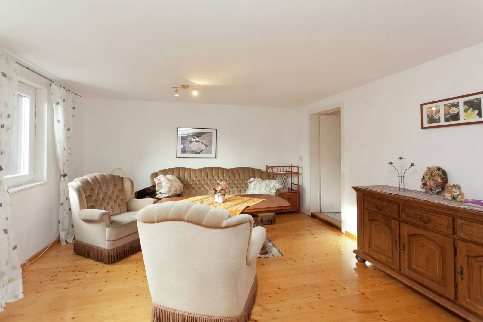 Im Bodetal-Living room