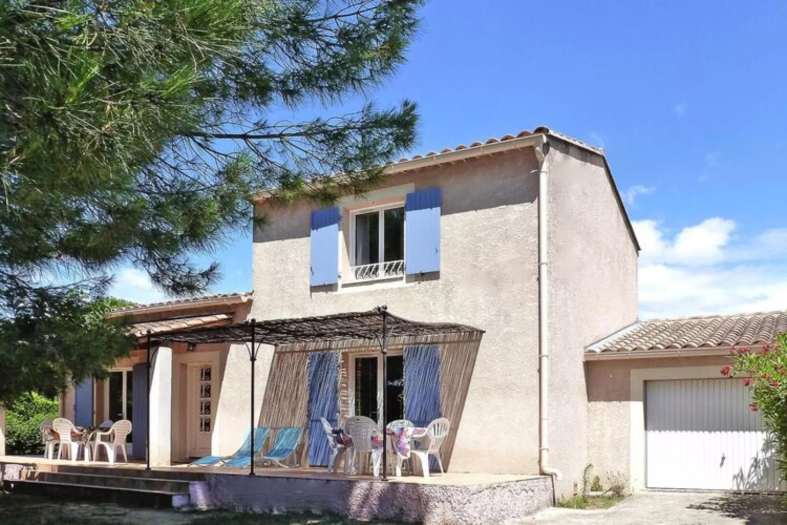 Ferienhaus in Vaison-la-Romaine-Exterior summer