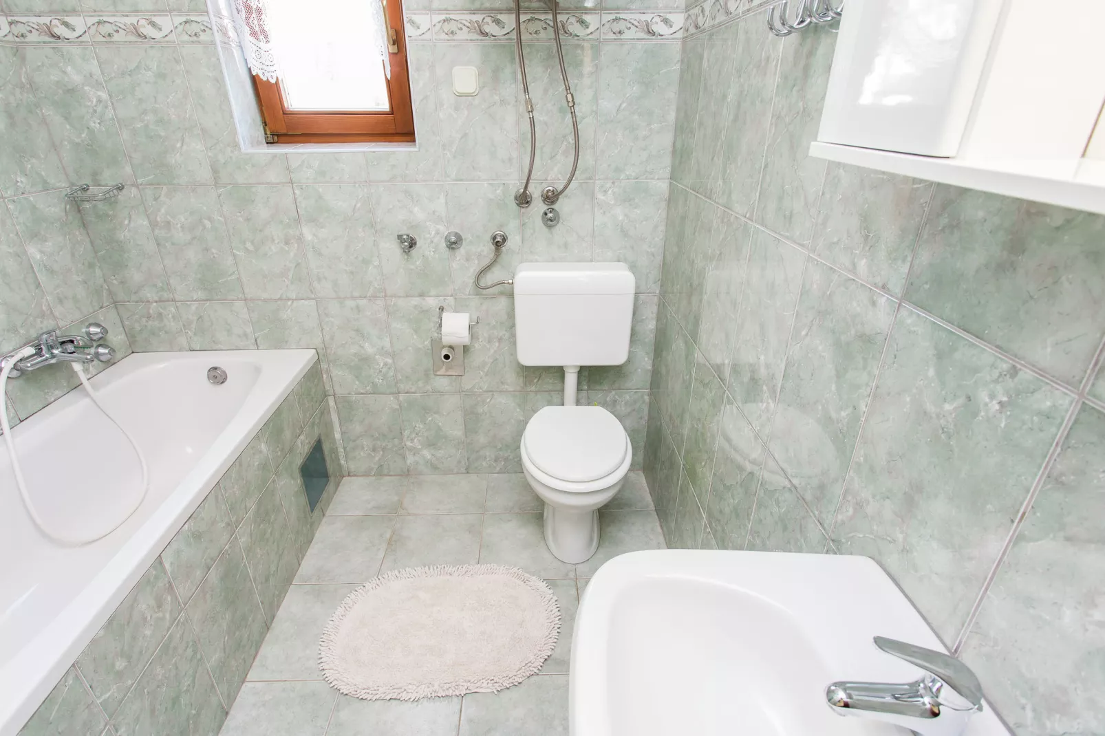 Cekovic-Bathroom