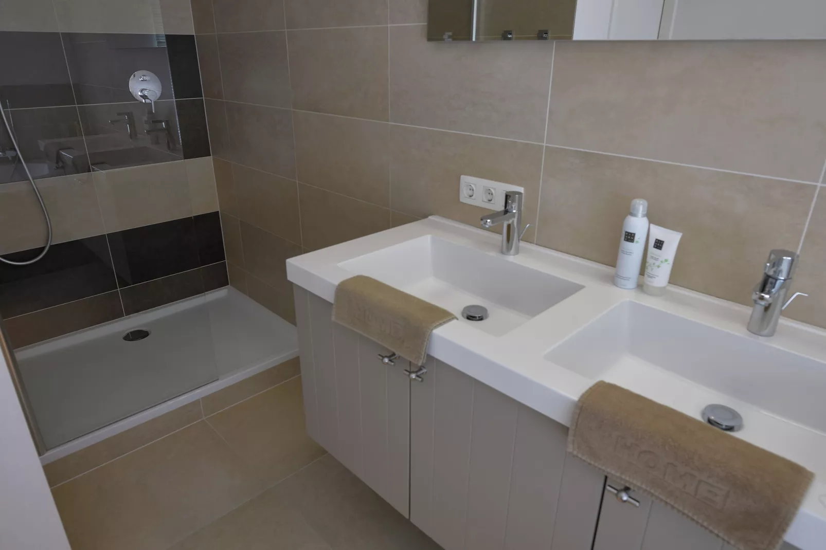 Klein Hof ter Zand-Bathroom
