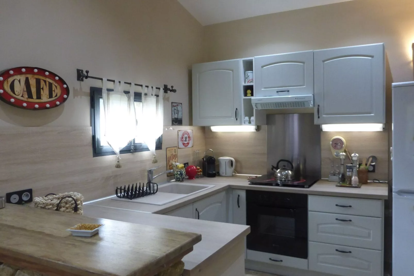 Ferienhaus in Bédarrides-Kitchen