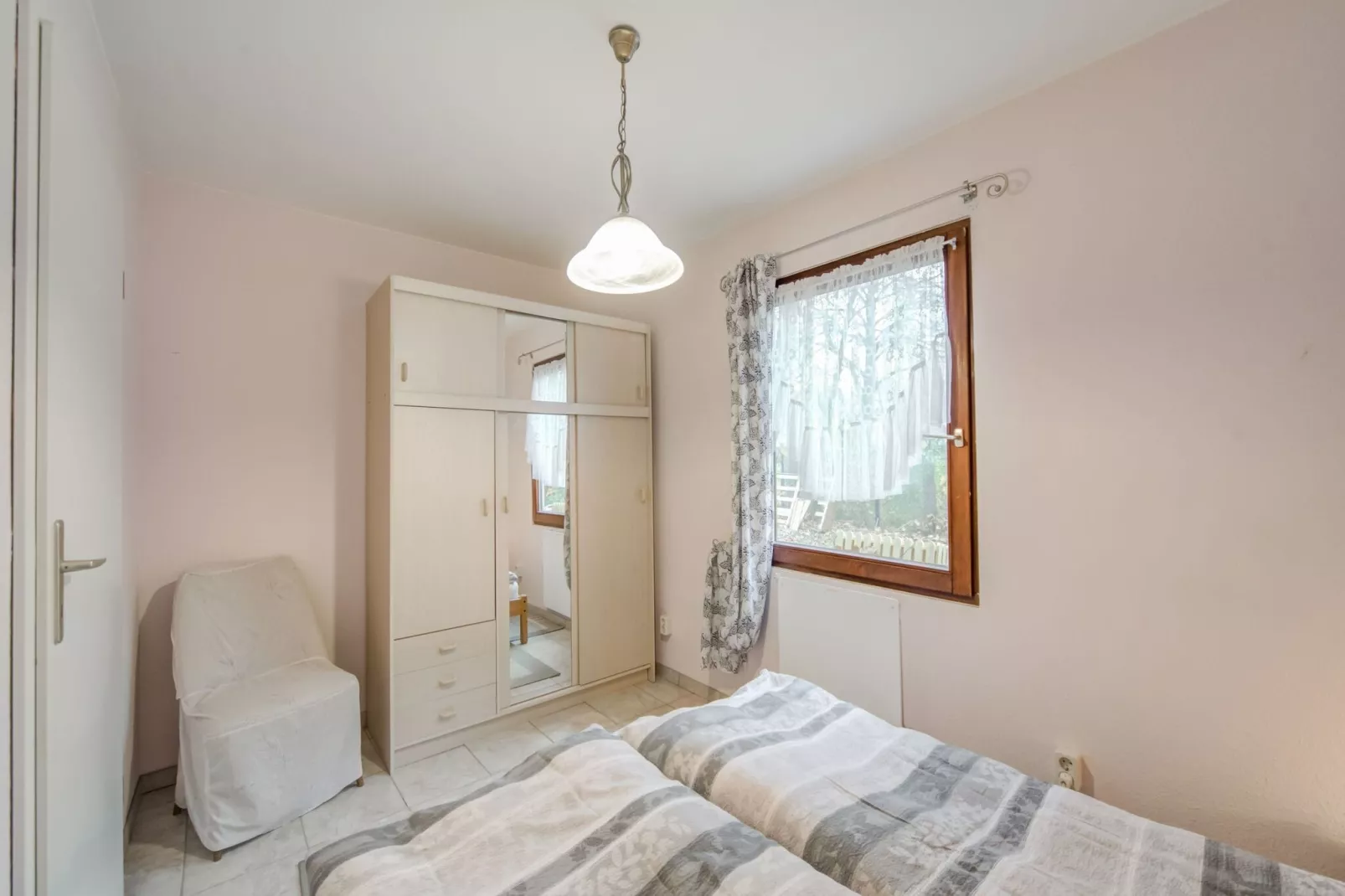 Ferienhaus Lasch-Schlafzimmer