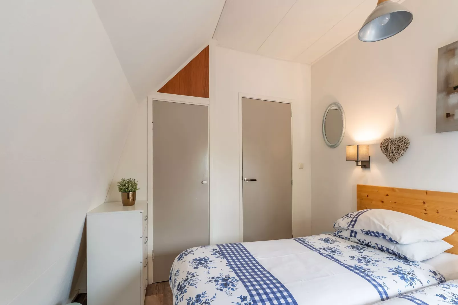 Logies Paal 4 Giethoorn-Bedroom
