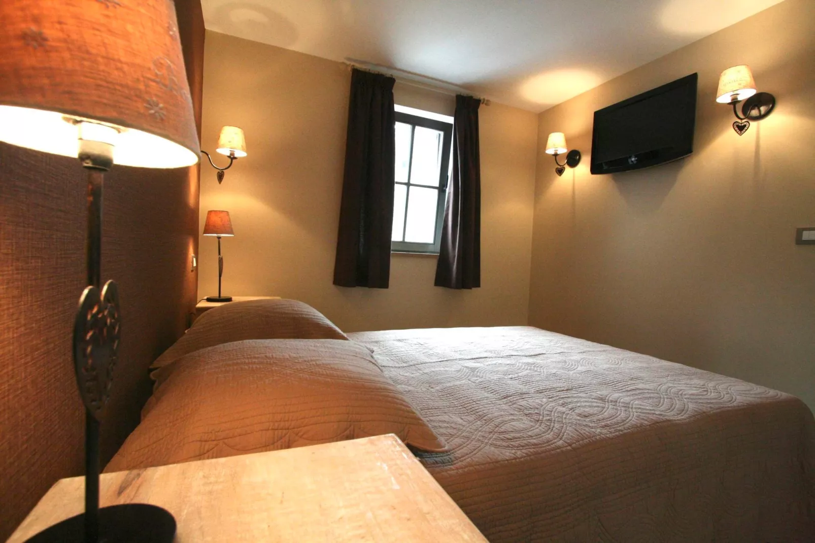 Au bord de l'eau-Bedroom
