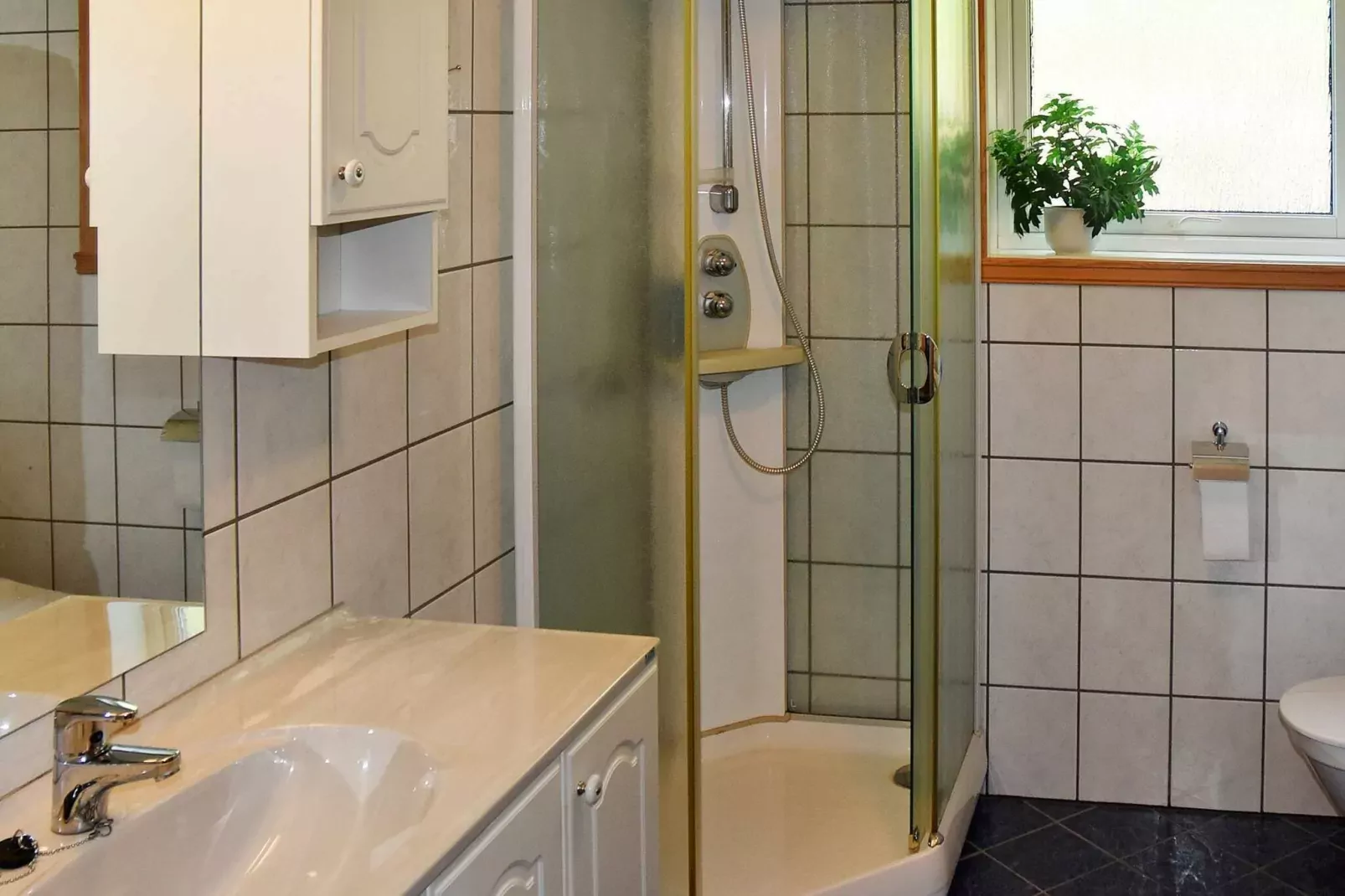 HUS NR. 2-Indoor