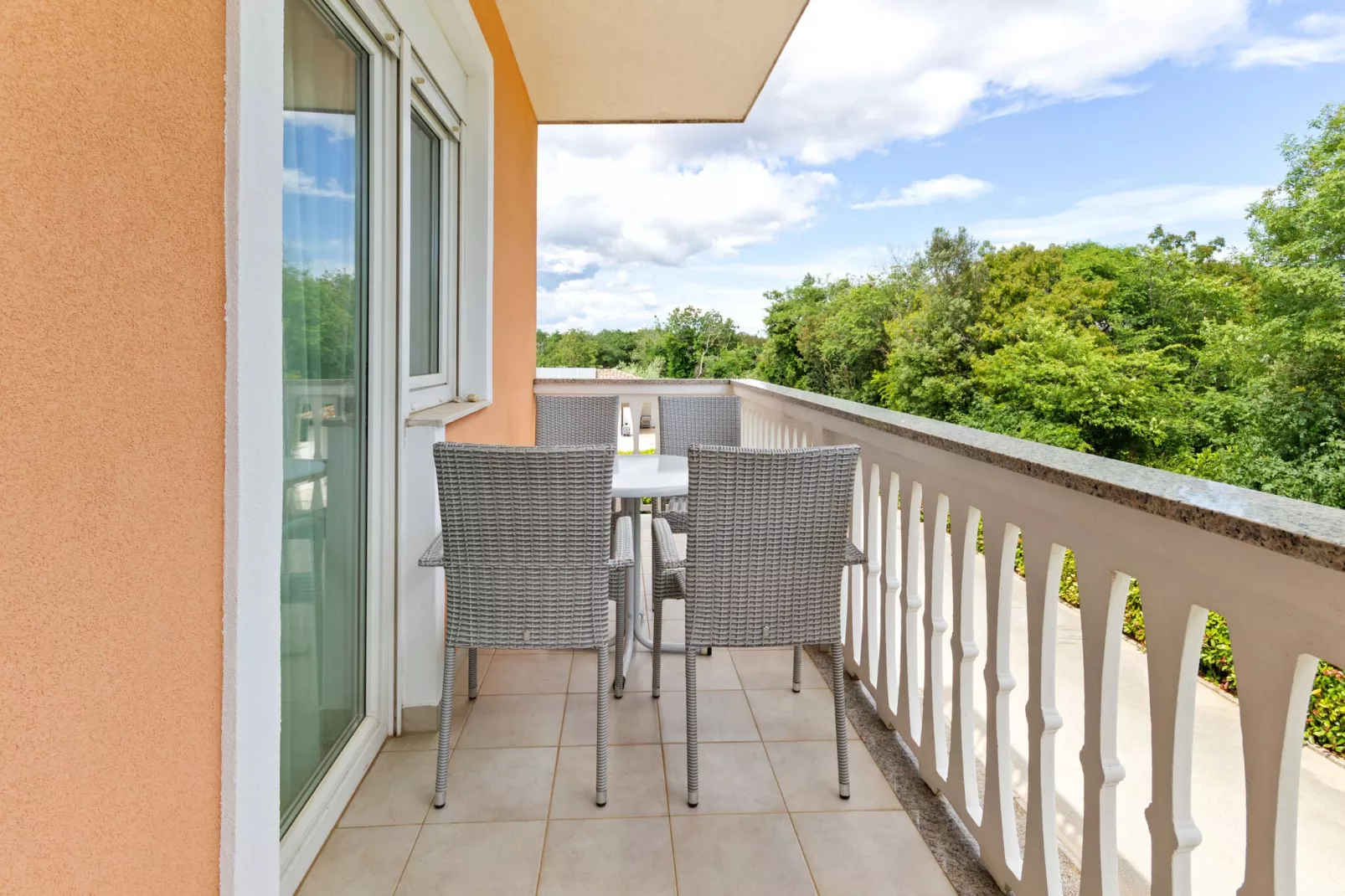 Apartment  6-Terrace balcony