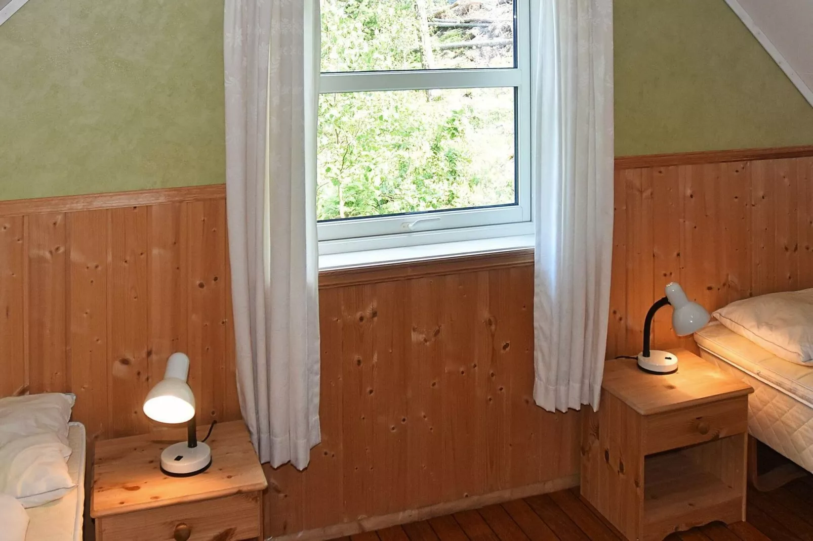 HUS NR. 2-Indoor