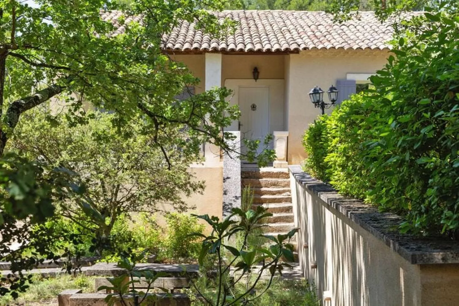 Ferienhaus in Ménerbes-Exterior summer