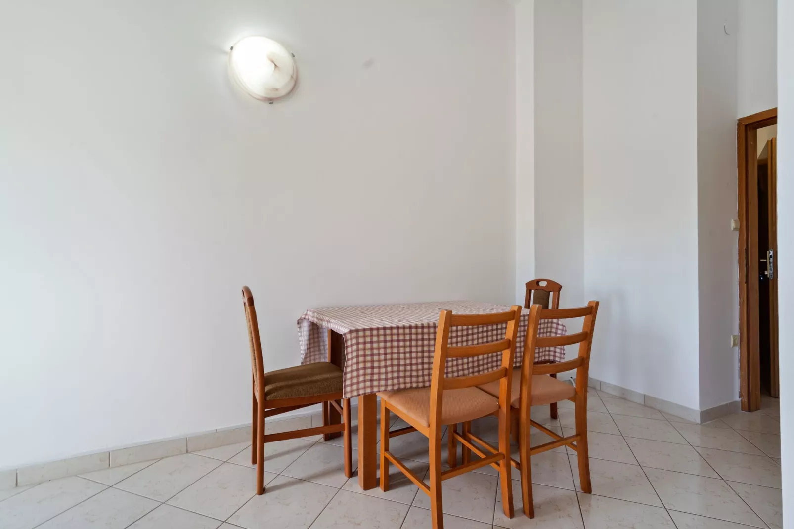 Apartment  6-Dining room