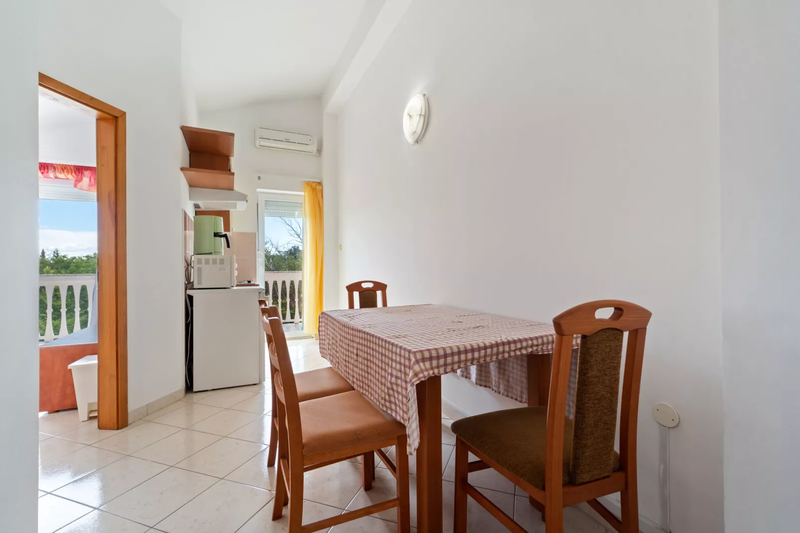 Apartment  6-Dining room