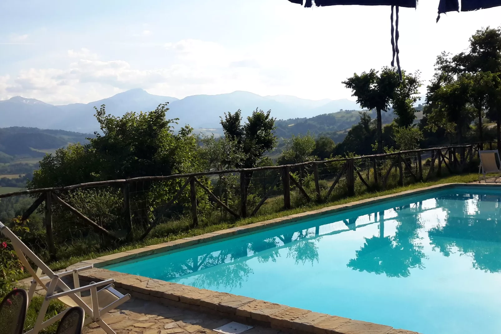 Il Vettore nei monti Sibillini-Schwimmbad