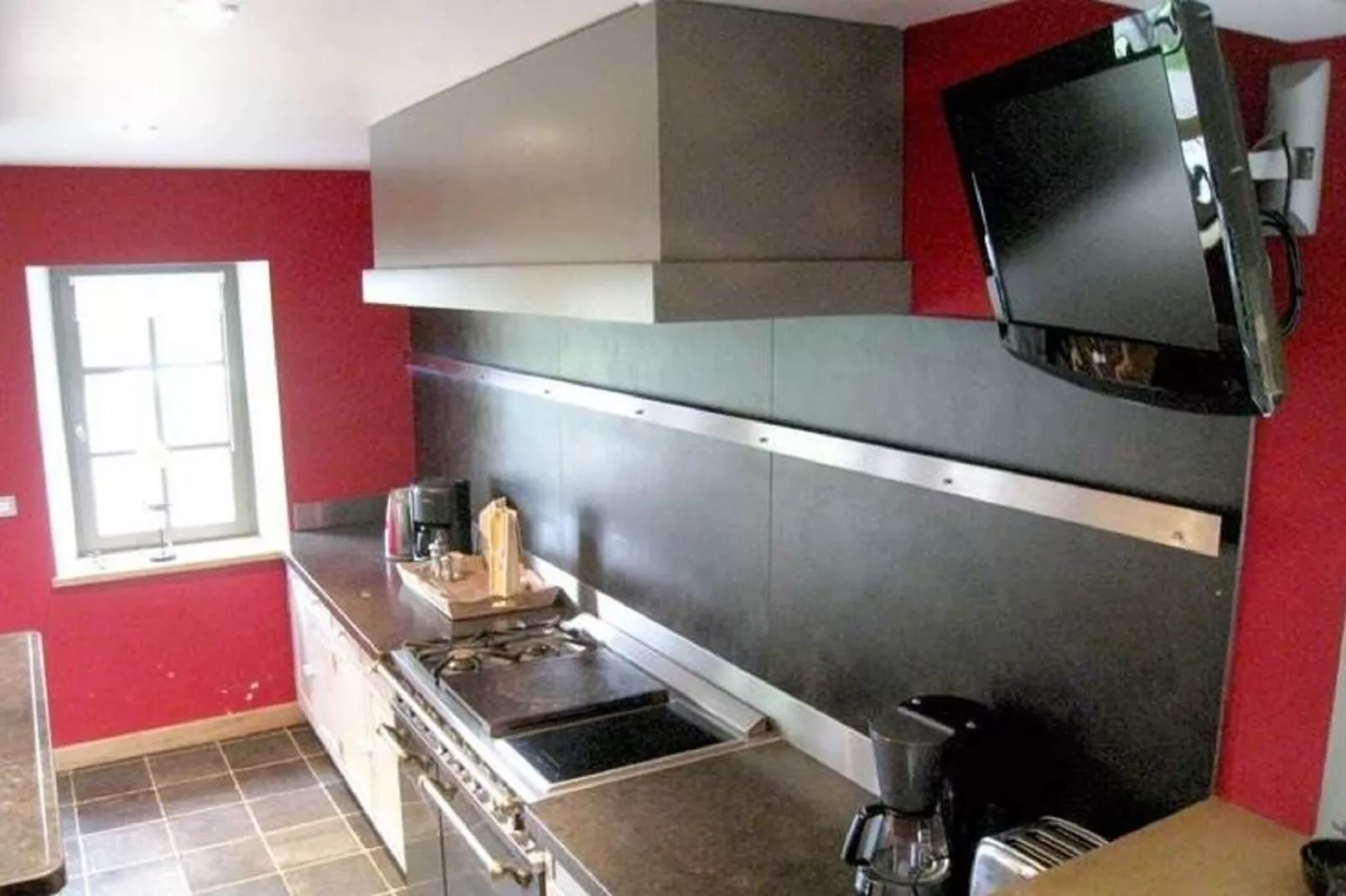 Au bord de l'eau-Kitchen