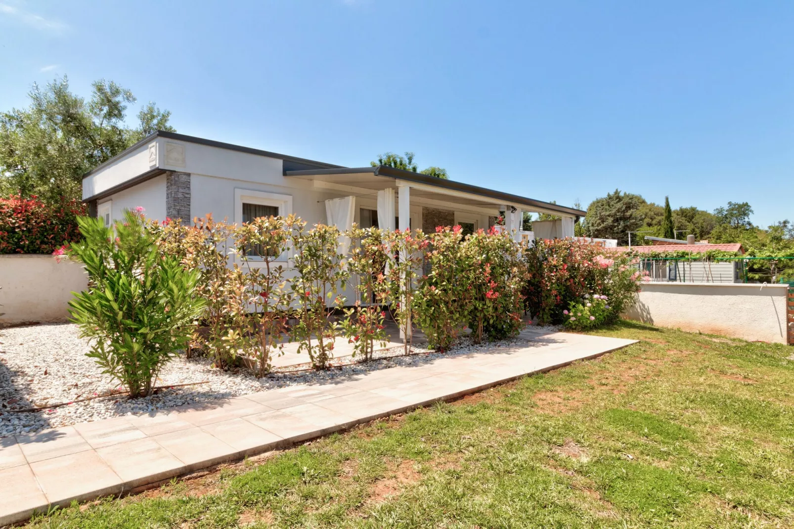 Mobile home 12