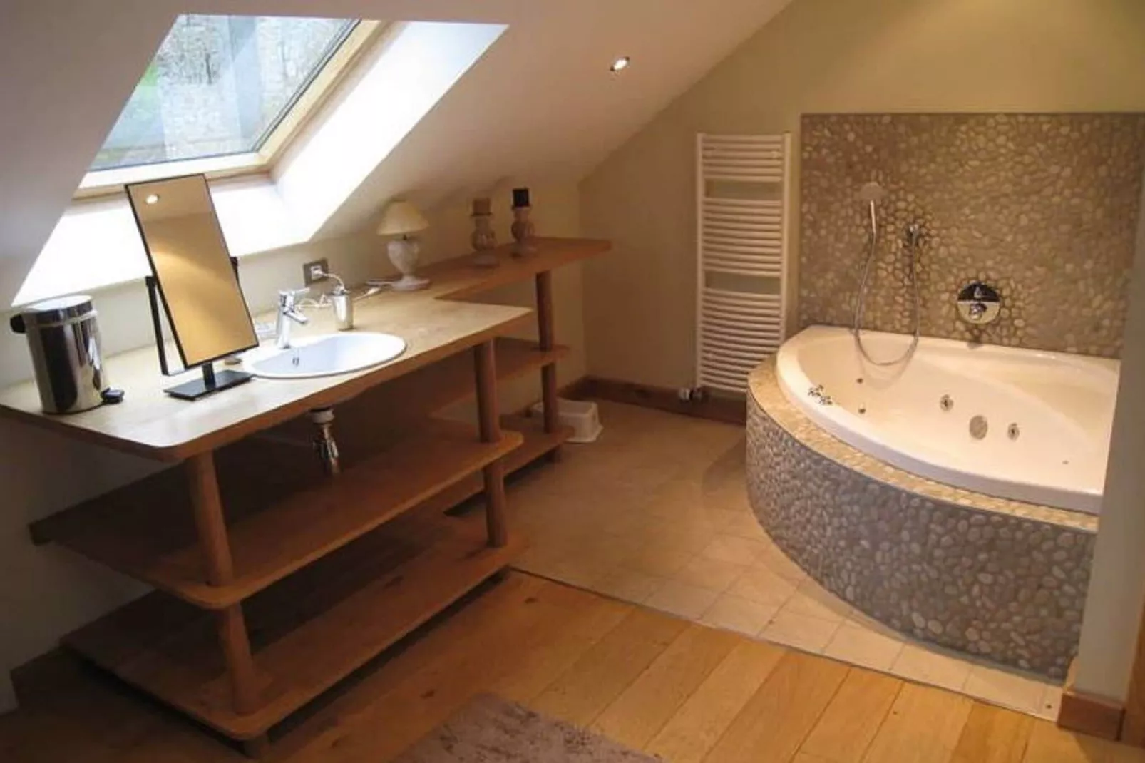 Au bord de l'eau-Bathroom