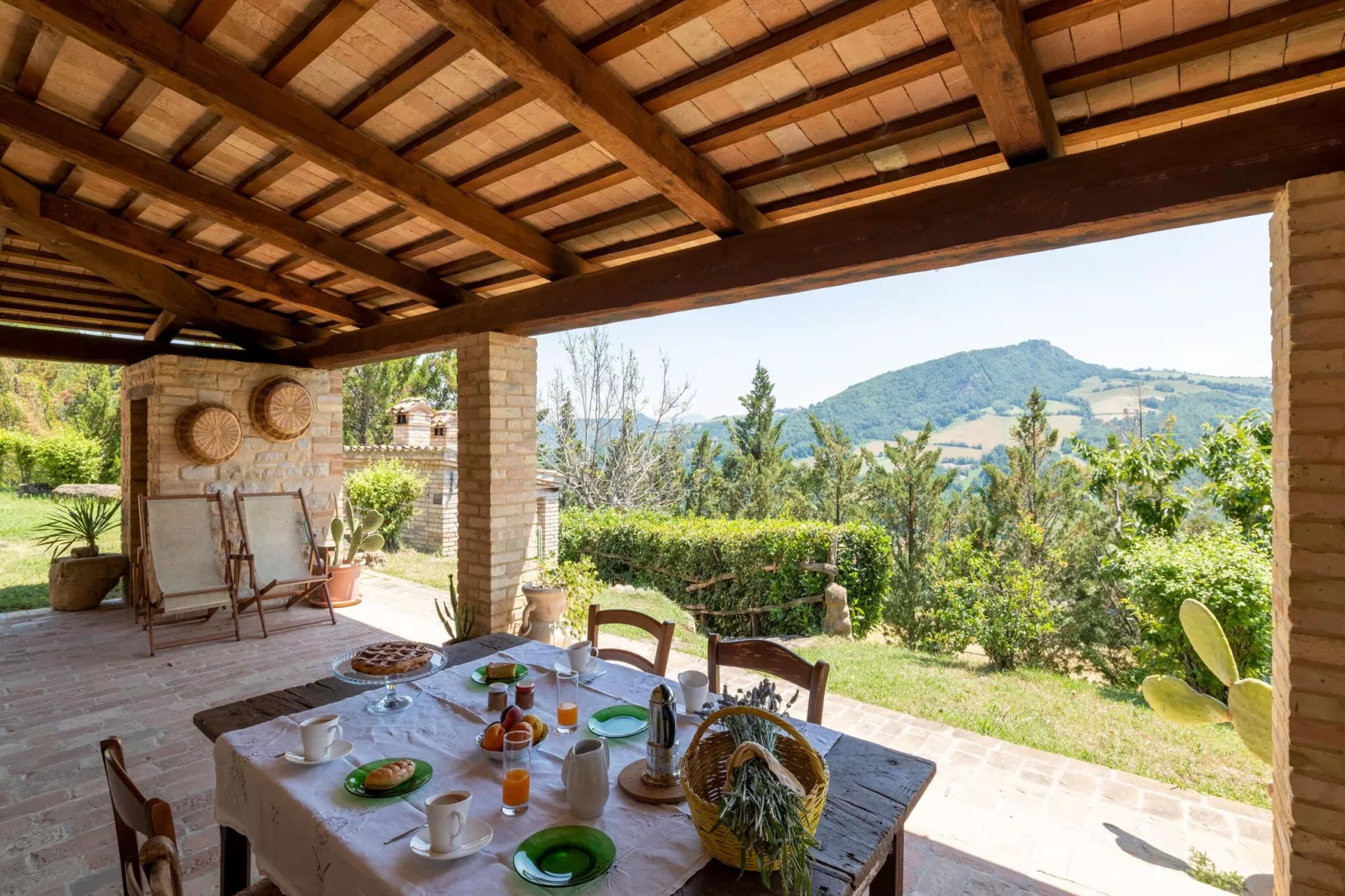 Il Vettore nei monti Sibillini-Terrassenbalkon