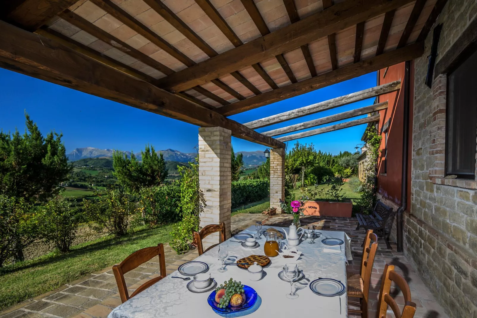 Il Vettore nei monti Sibillini-Terrassenbalkon