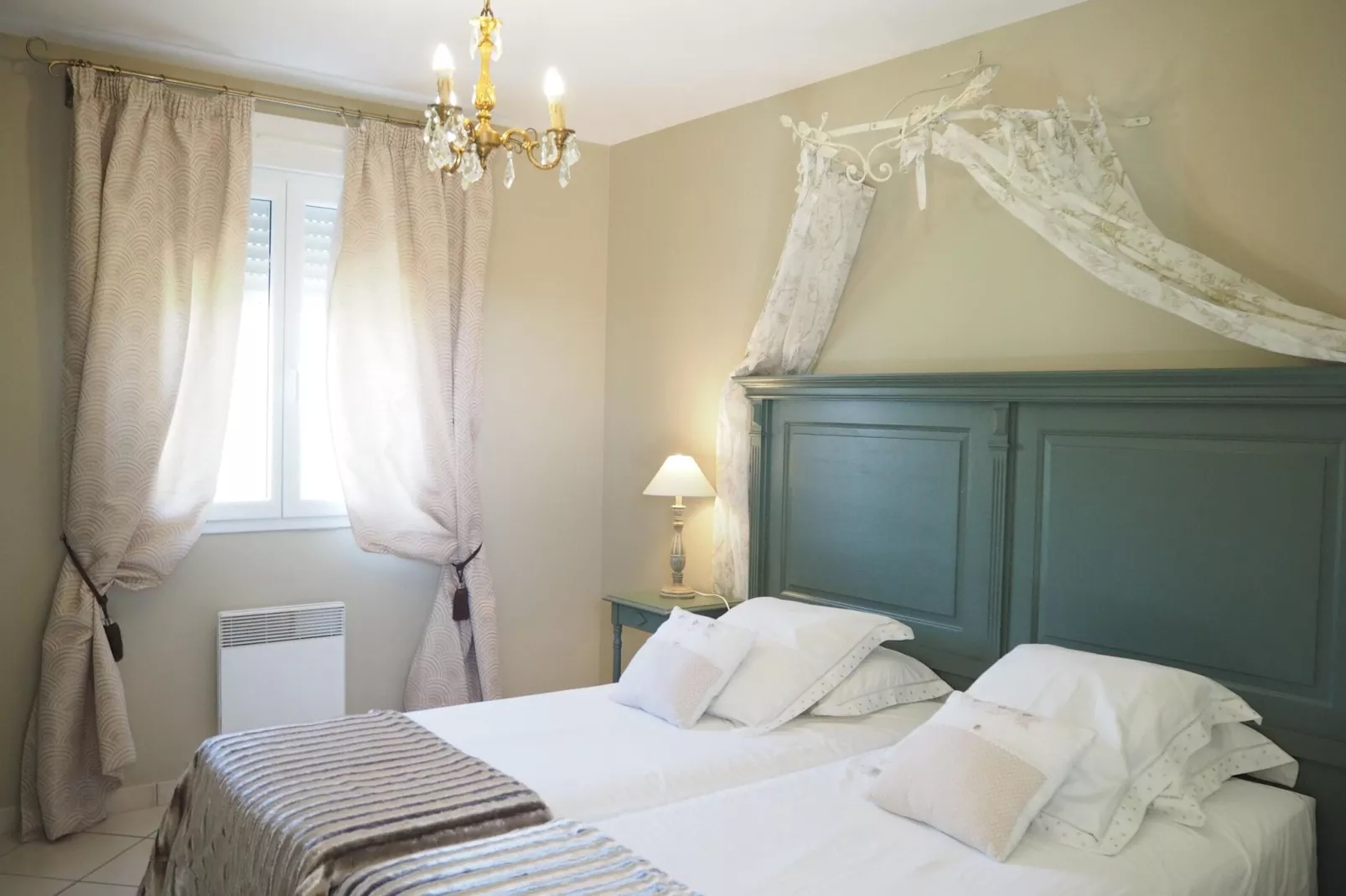 Ferienhaus in L'Isle-sur-la-Sorgue-Bedroom