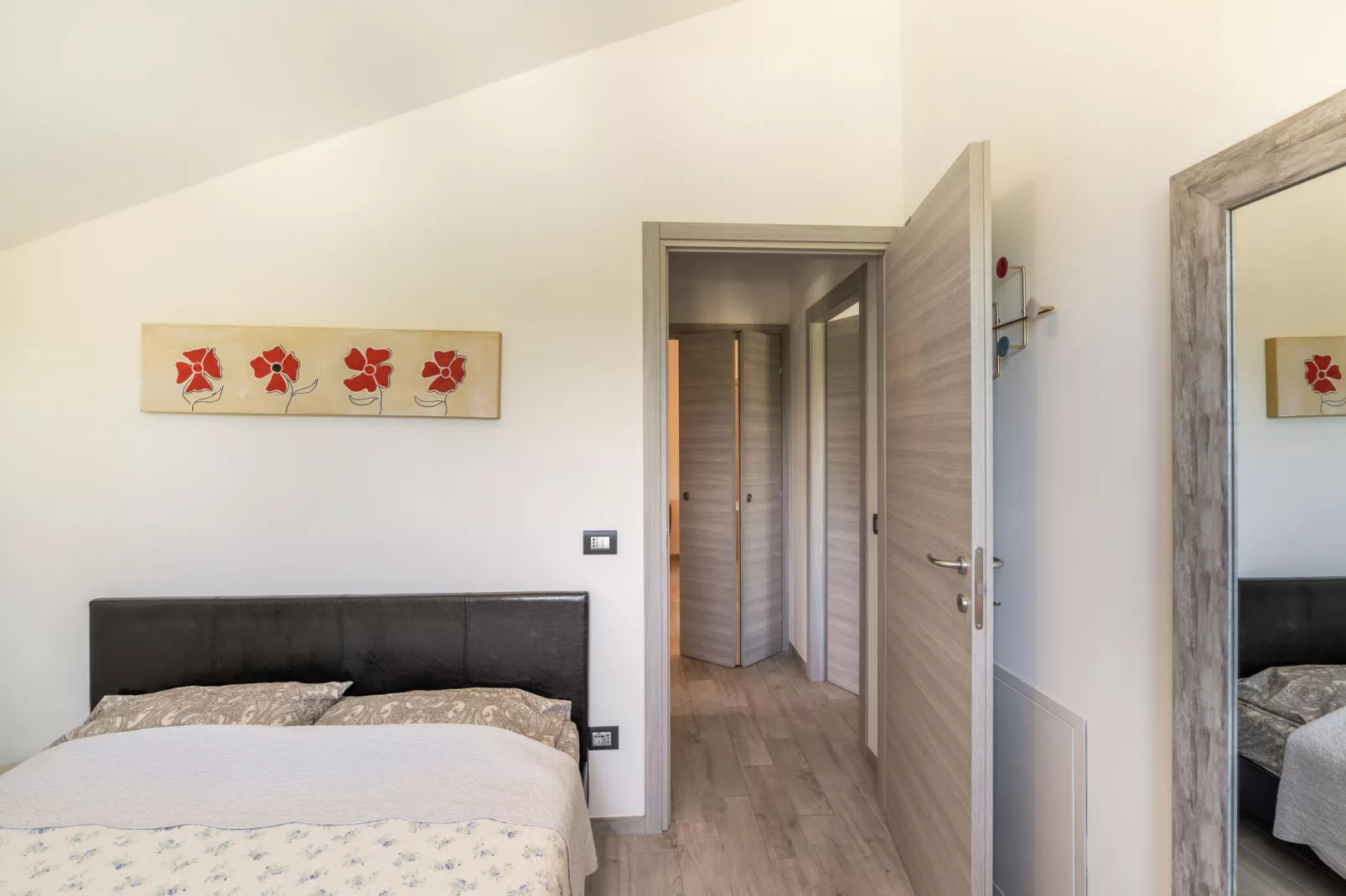 La Casa del Verdicchio-Bedroom