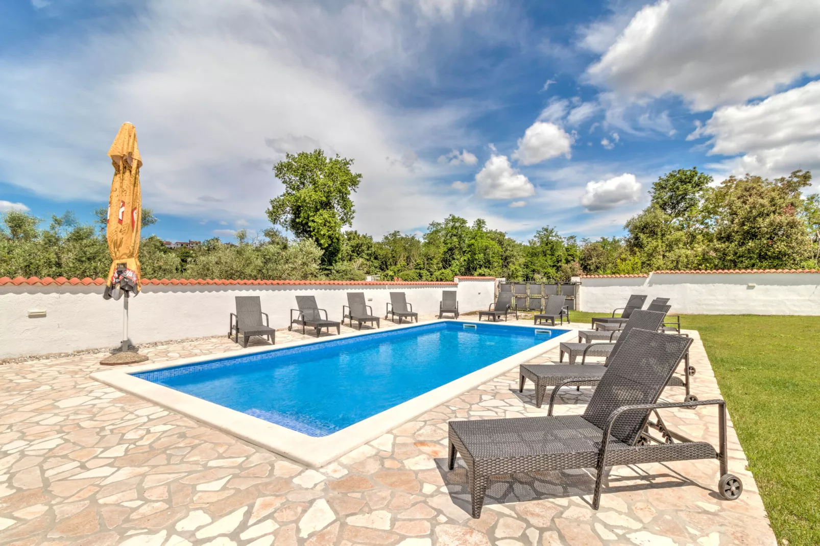 KUĆICA 2-Pool