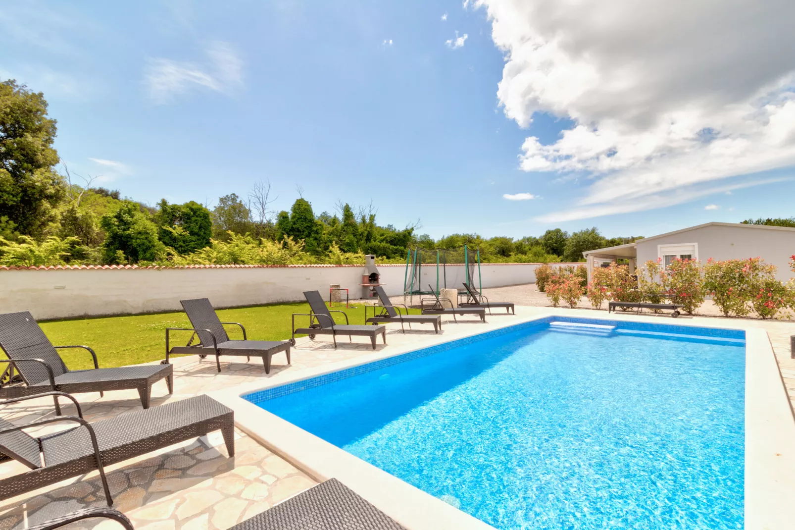 KUĆICA 2-Pool