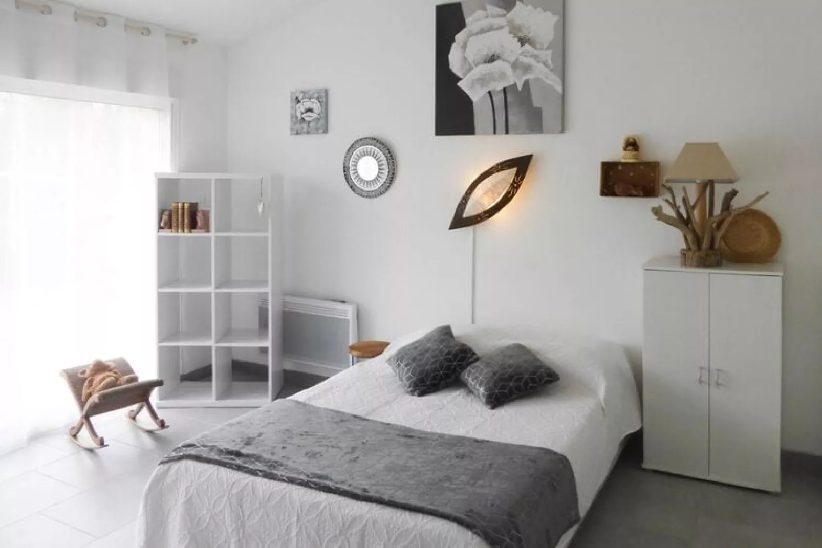 Ferienhaus in Roaix-Schlafzimmer