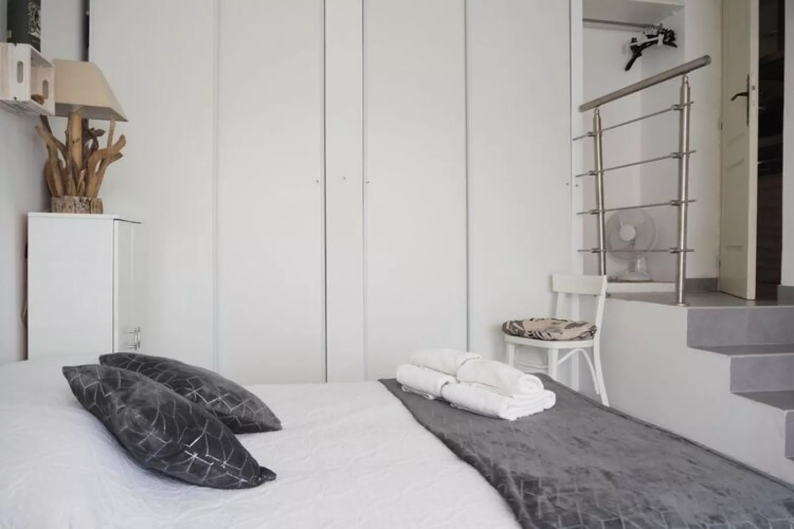 Ferienhaus in Roaix-Schlafzimmer
