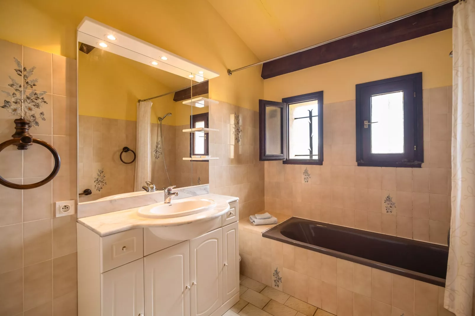 Eclat-Bathroom