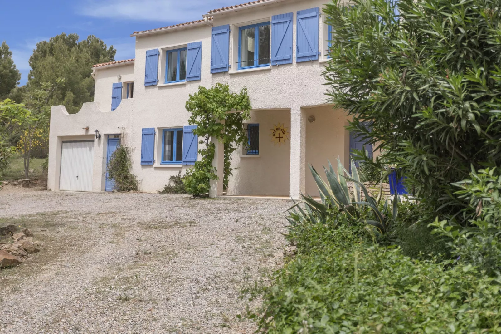 Gilde d'Oc-Exterior summer
