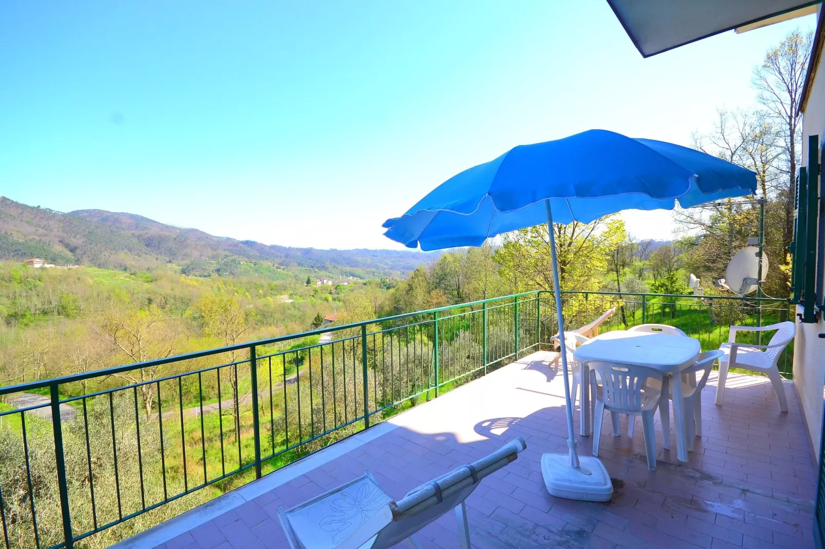 Crocetta Uno-Terrace balcony