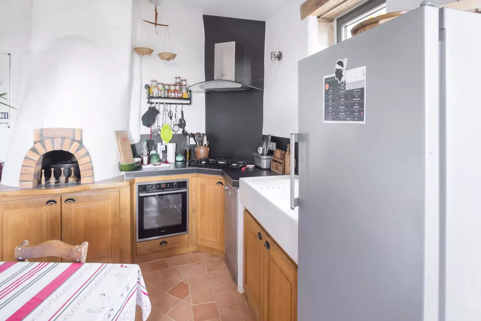Maison au calme à Mazeyrolles-Kitchen