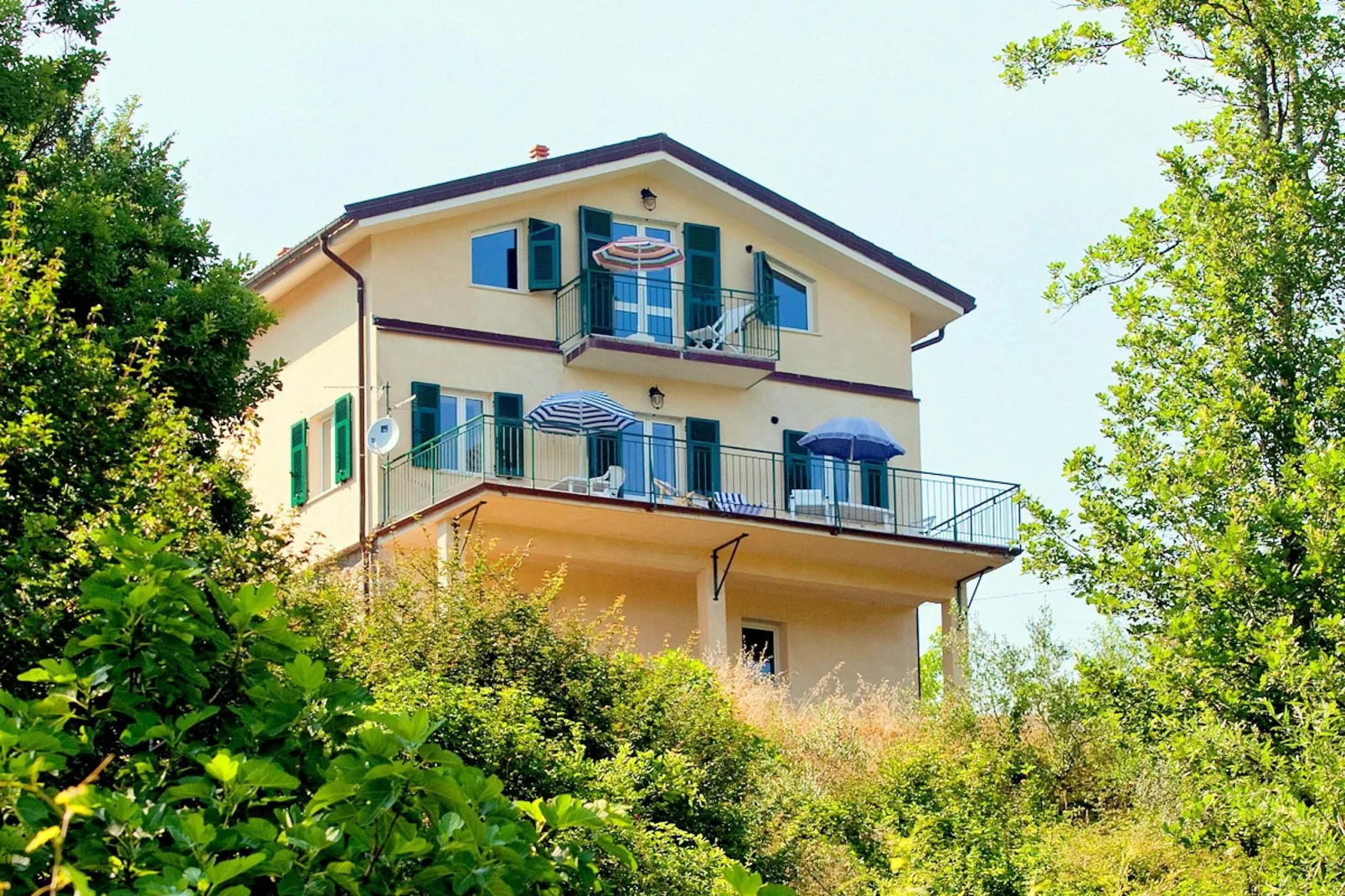 La Crocetta-Exterior summer