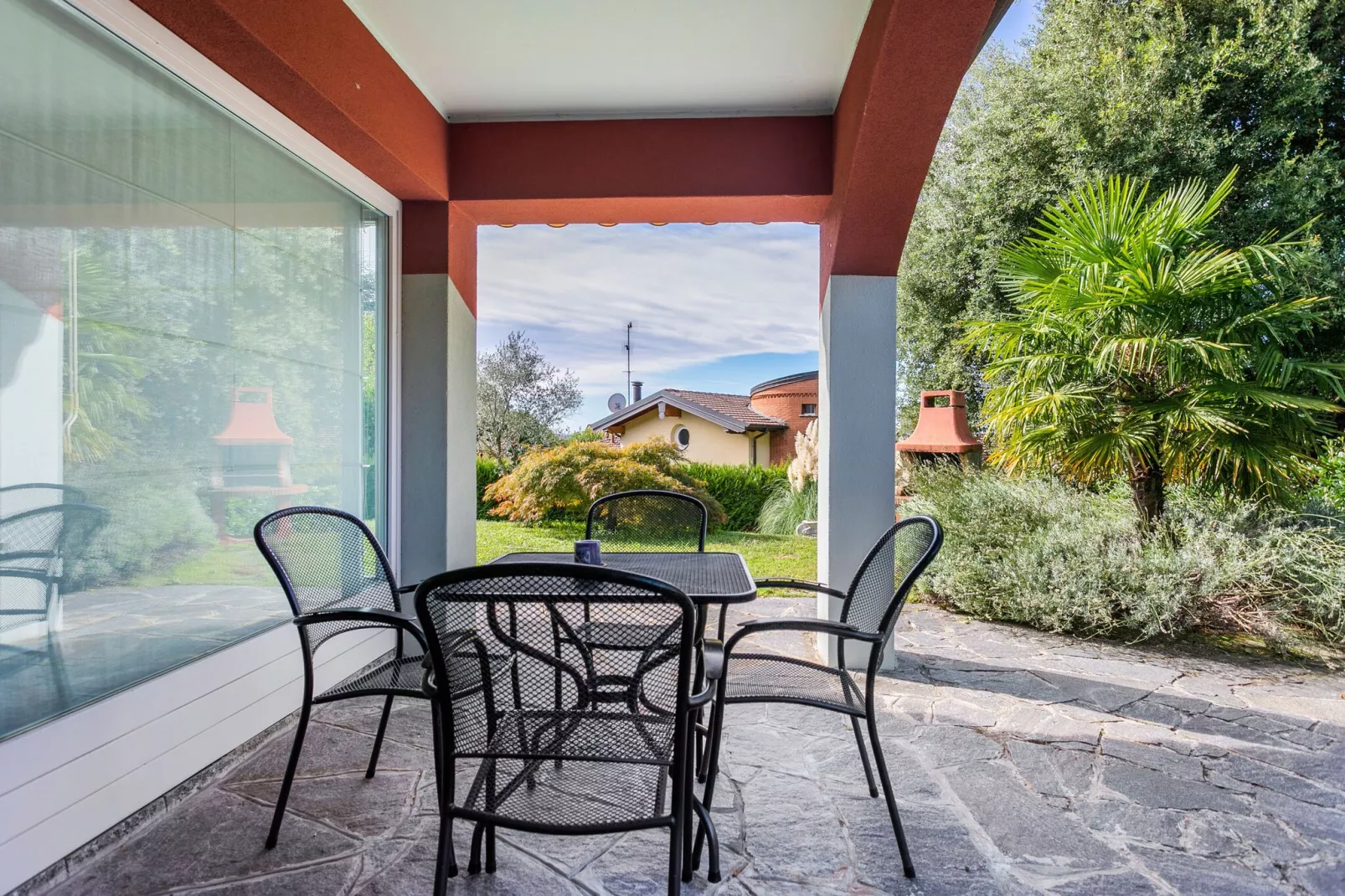 Varese Tre-Terrace balcony