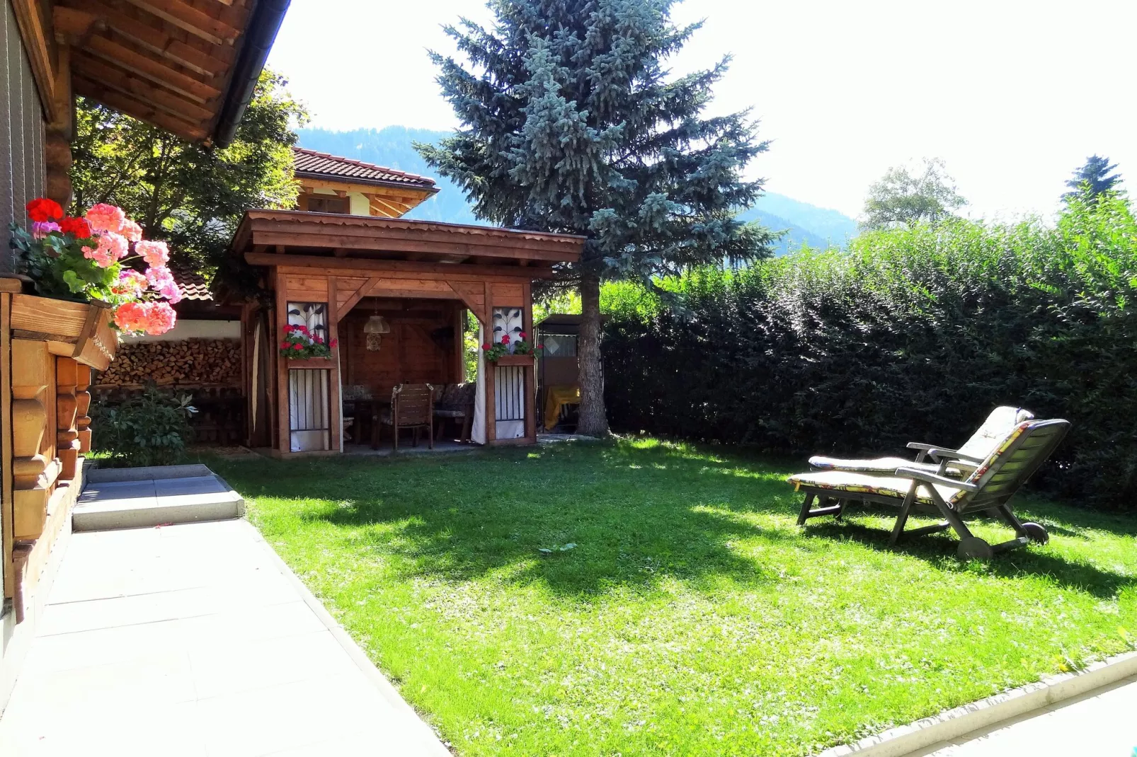 Ferienhaus Saurer-Jardin d'été