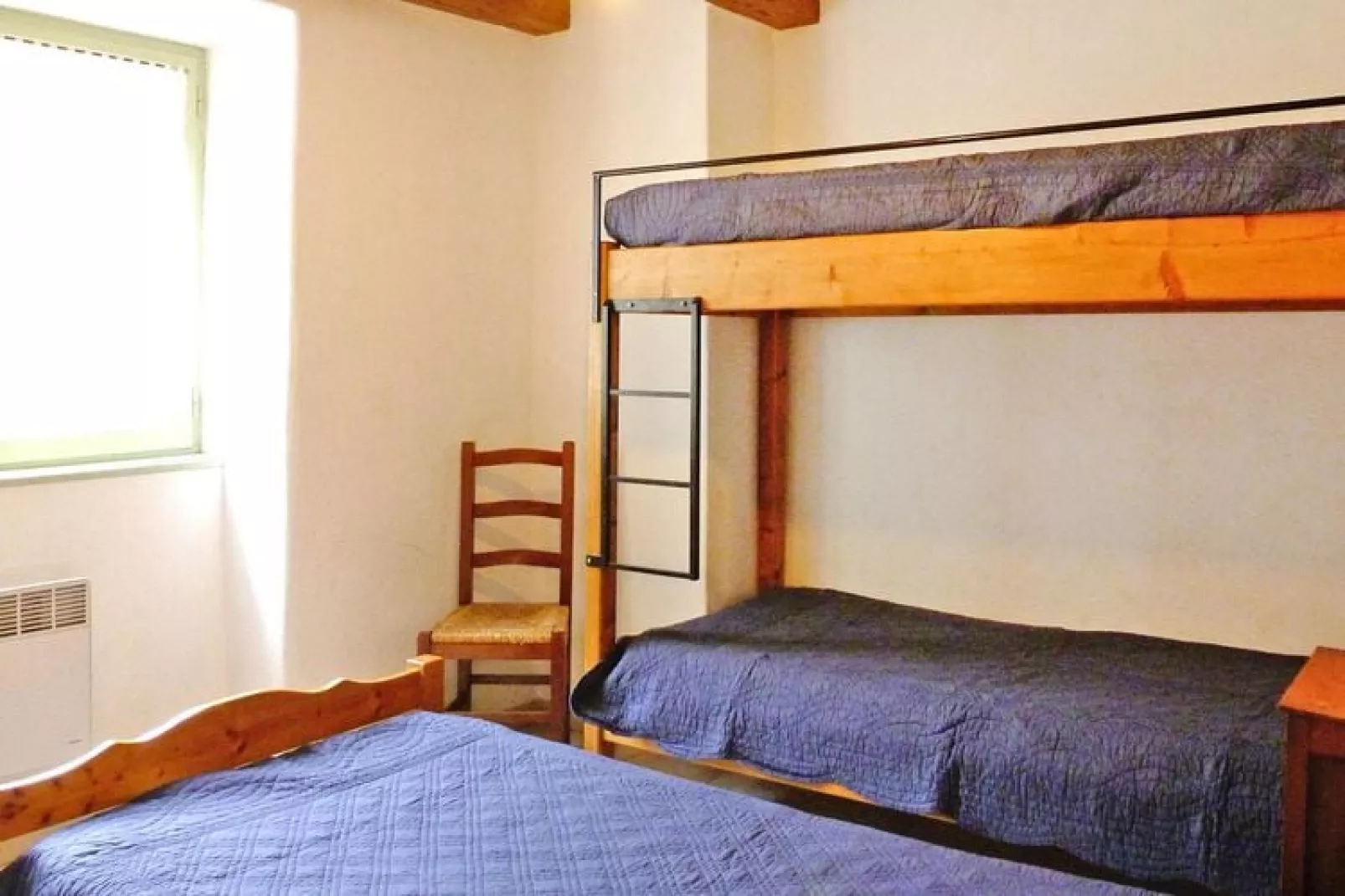 Steinhaus in Chambonas / La Grange-Bedroom