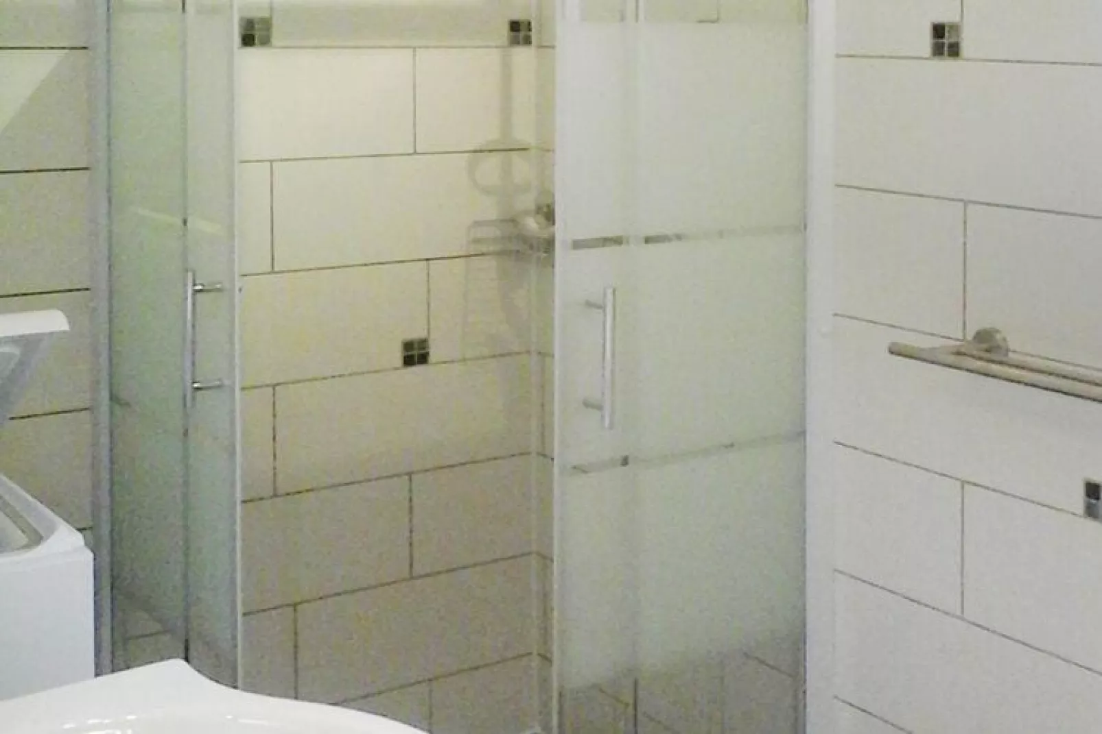 Steinhaus in Chambonas / La Grange-Bathroom