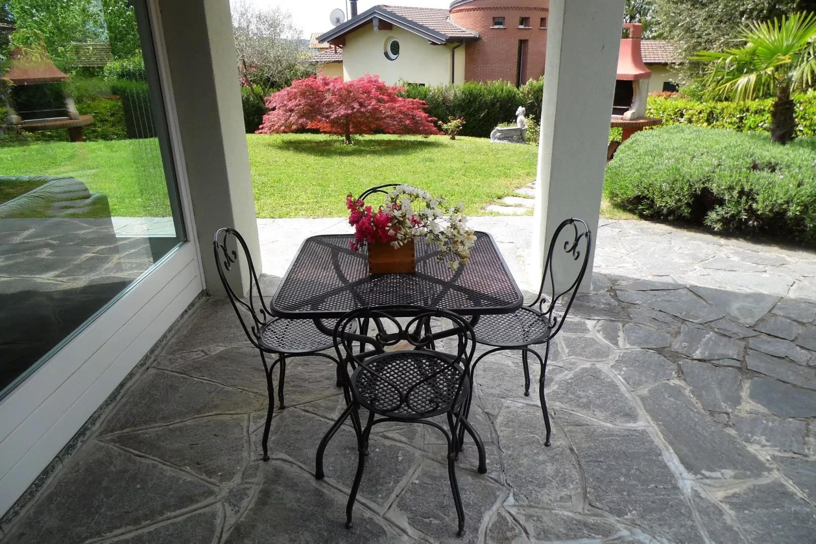 Varese Quattro-Terrace balcony