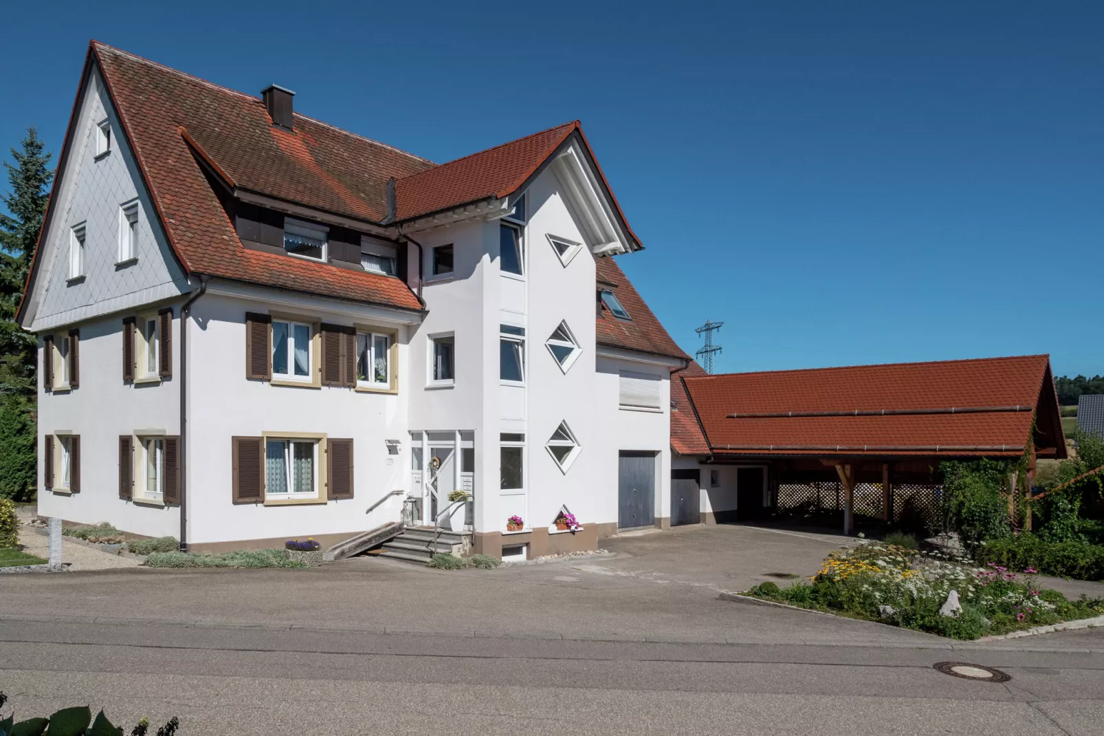 Im Ländle-Außenbereich Sommer