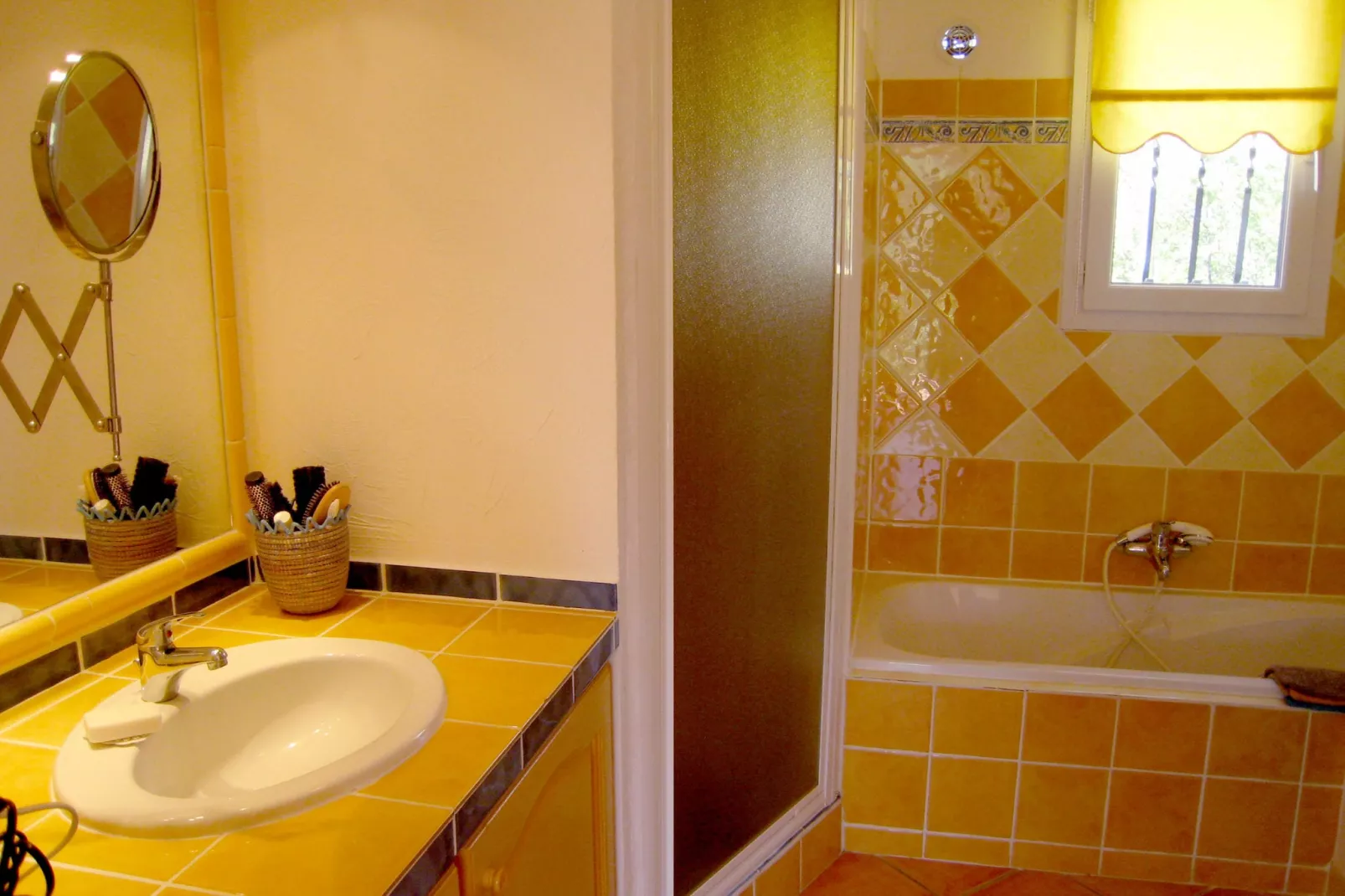 Mas du Pairois-Bathroom