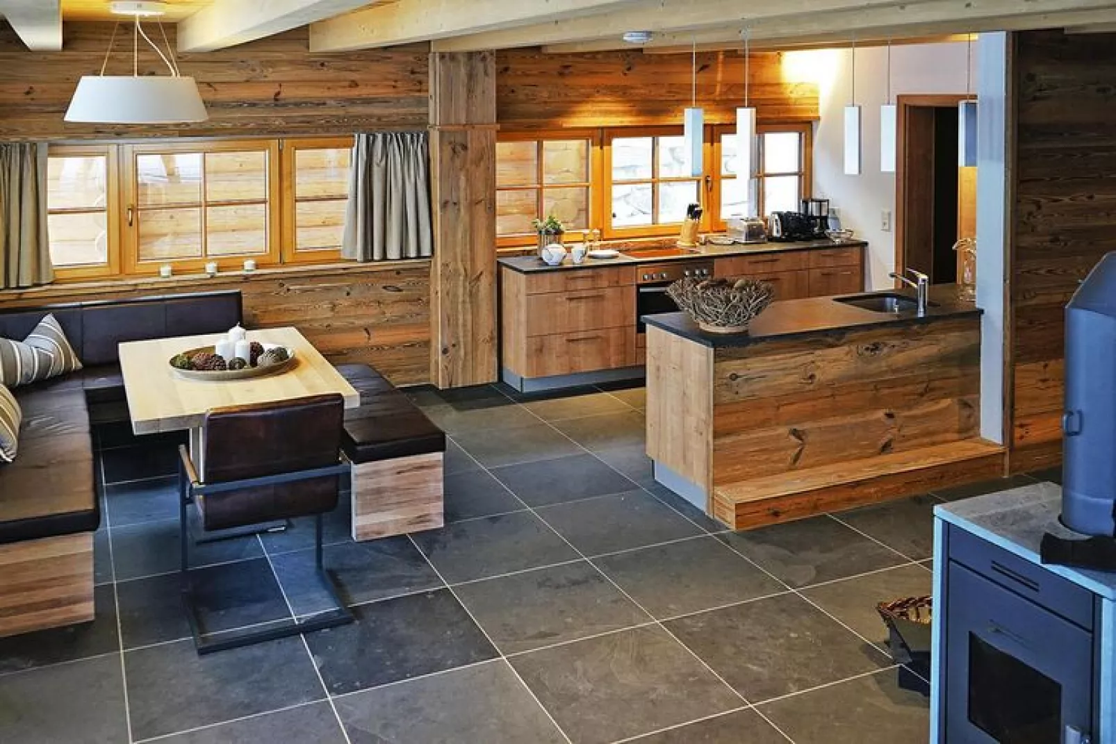 IM WEIDACH Haus 1-Kitchen