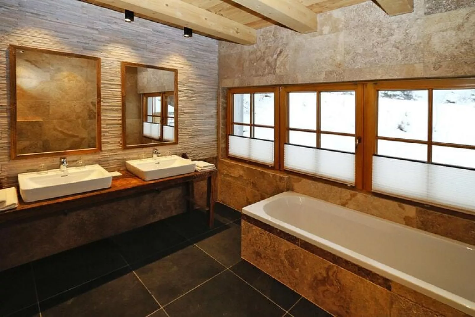 IM WEIDACH Haus 1-Bathroom