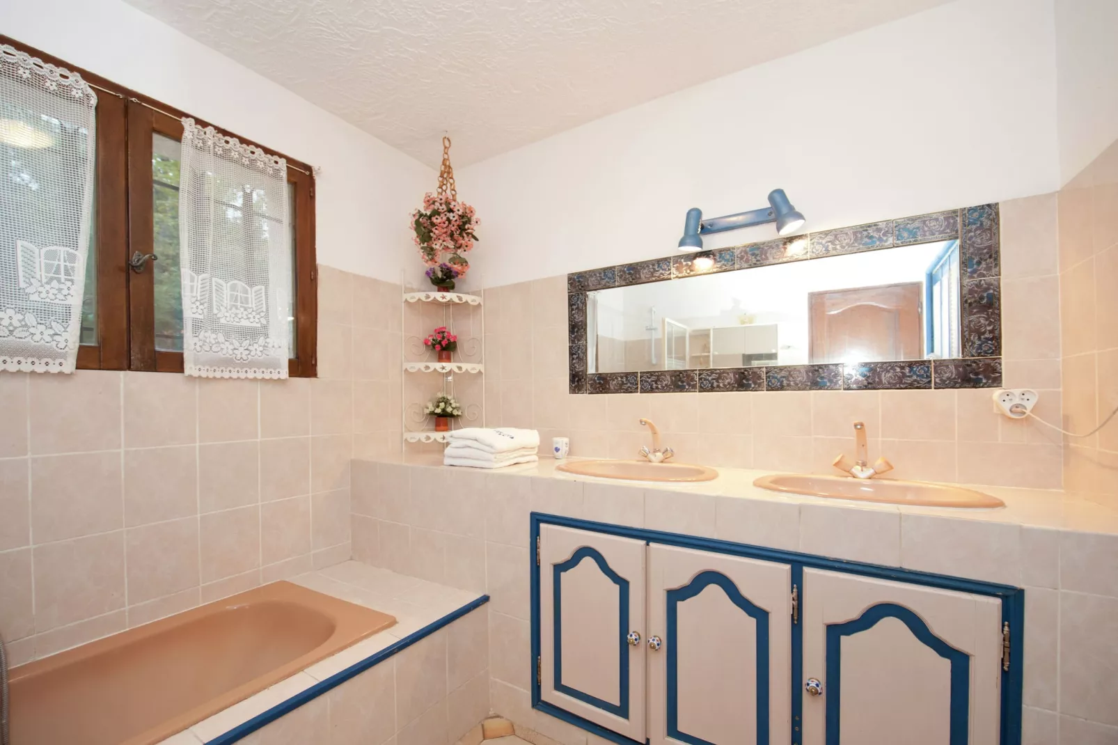 La Bagnolette-Salle de bain