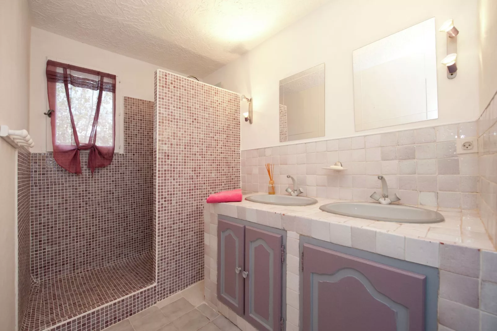 La Bagnolette-Salle de bain