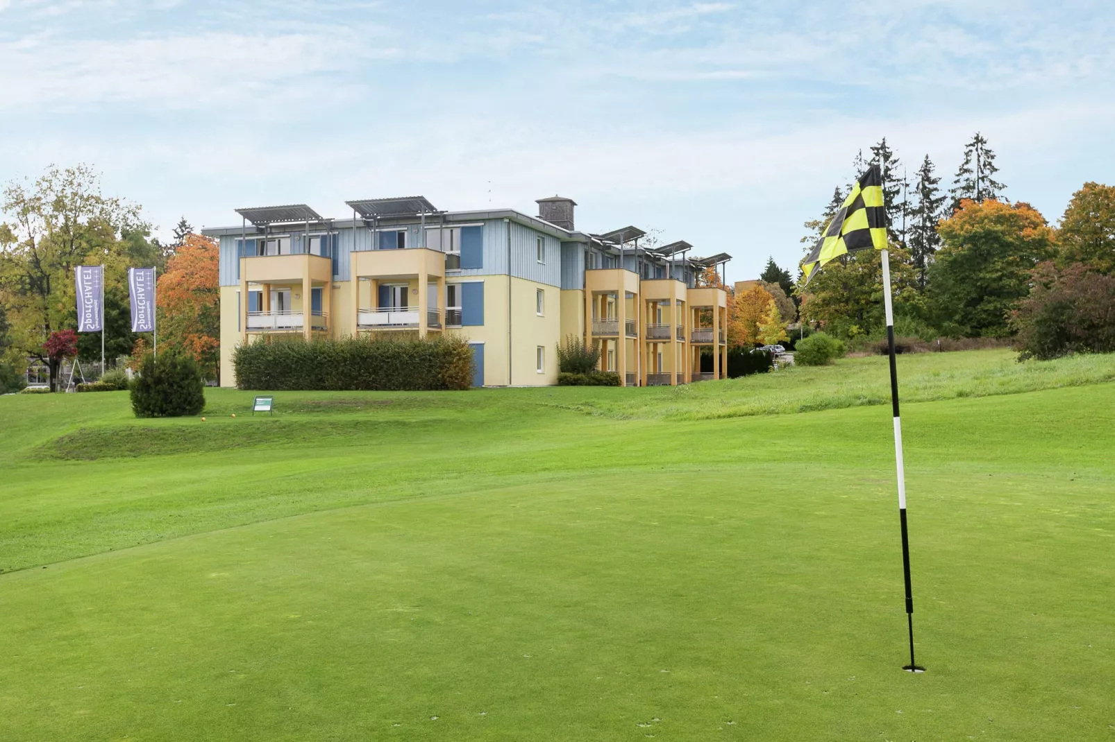 Apartmenthaus SportCHALET-Aussicht Sommer