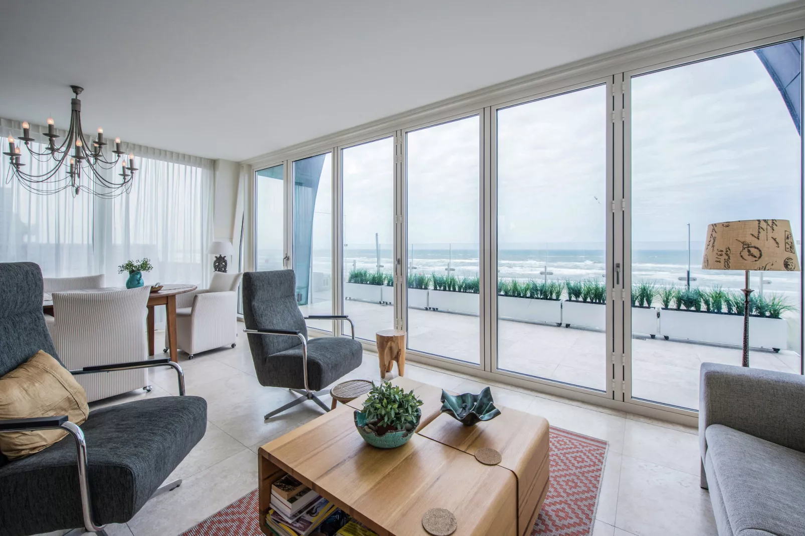 De ZeeParel Pink Shrimp-Living room