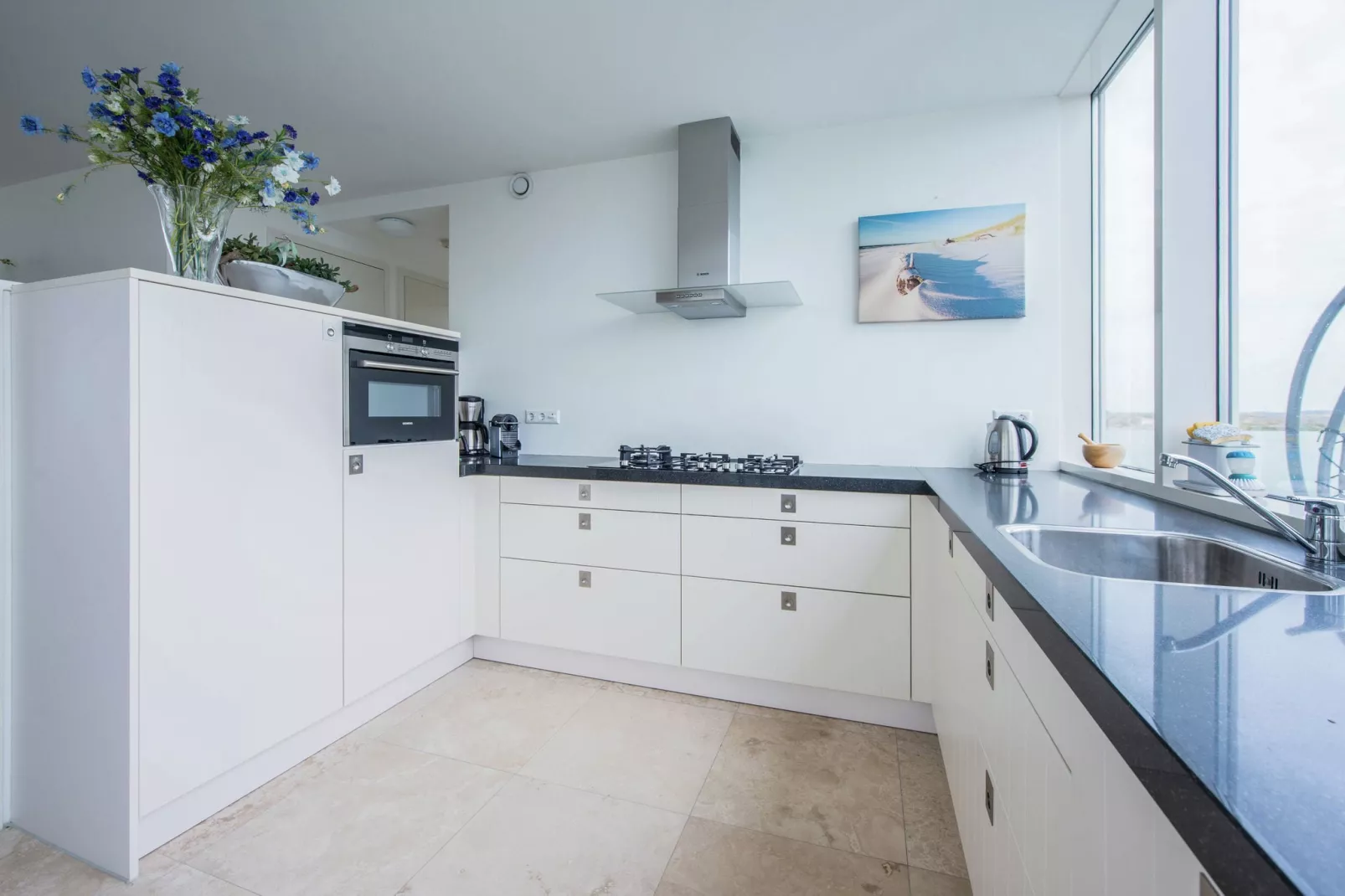 De ZeeParel Pink Shrimp-Kitchen