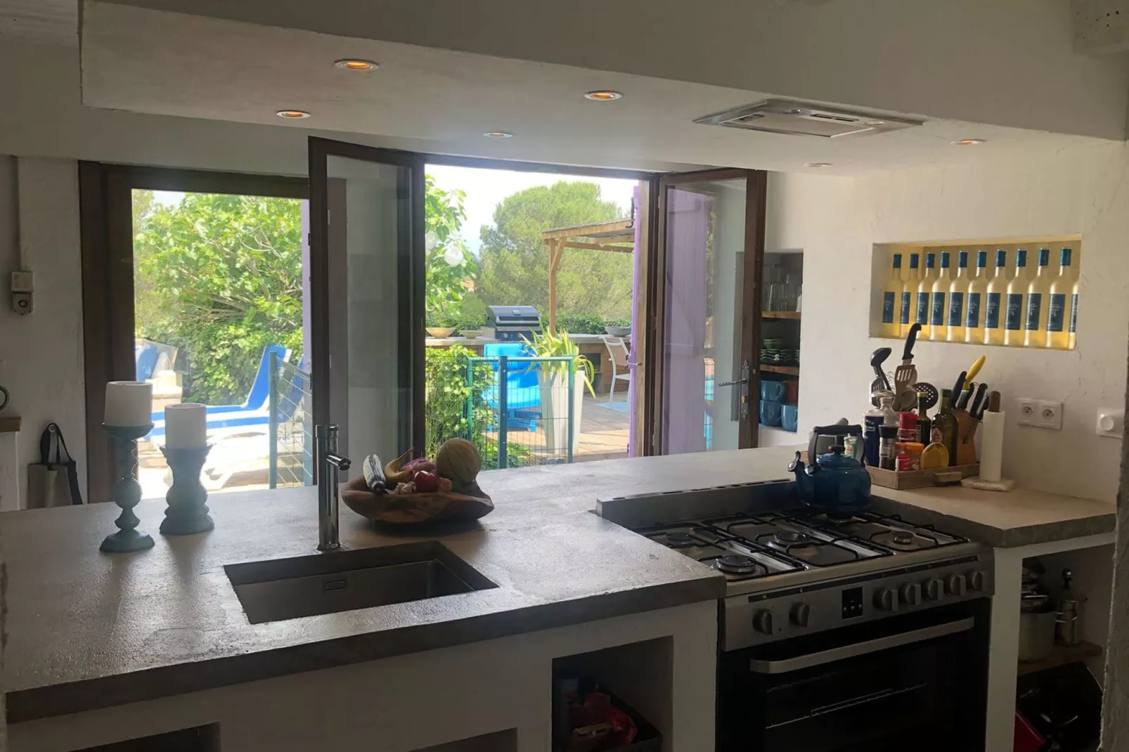 Villa Cigalières-Kitchen