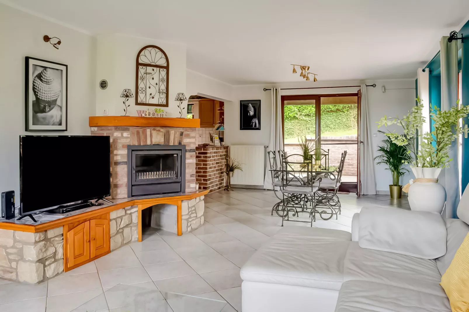 Gîte de 8 personnes avec piscine-Living room