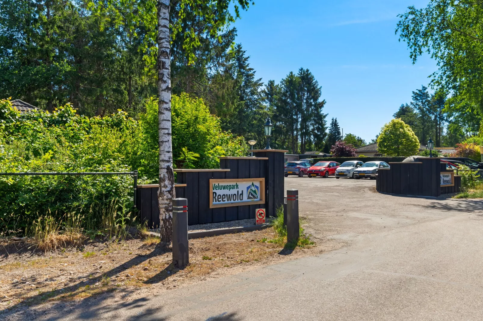 Pinksterbloem-Park facilities