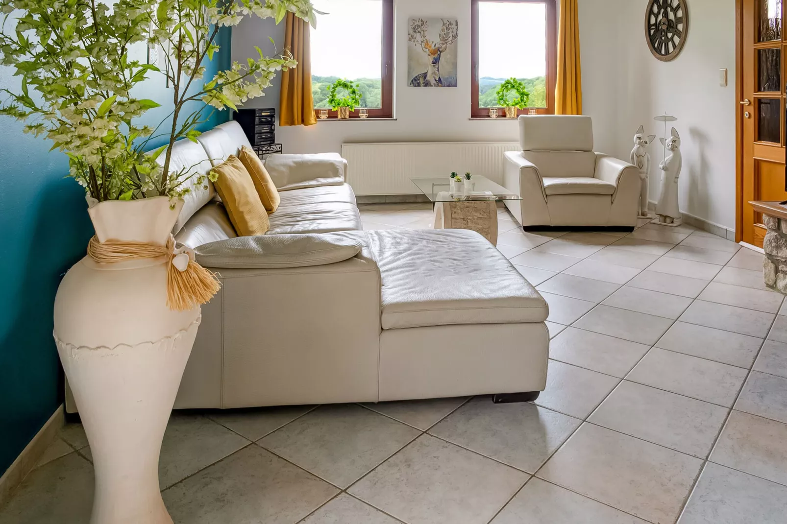 Gîte de 8 personnes avec piscine-Living room